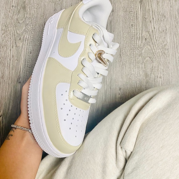Nike beige custom Air Force 1 - Picture 2 of 2